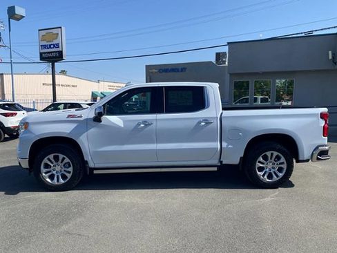 New 2026 Chevrolet Silverado 1500 LTZ w/ LTZ Premium Package AWD/4WD image 7