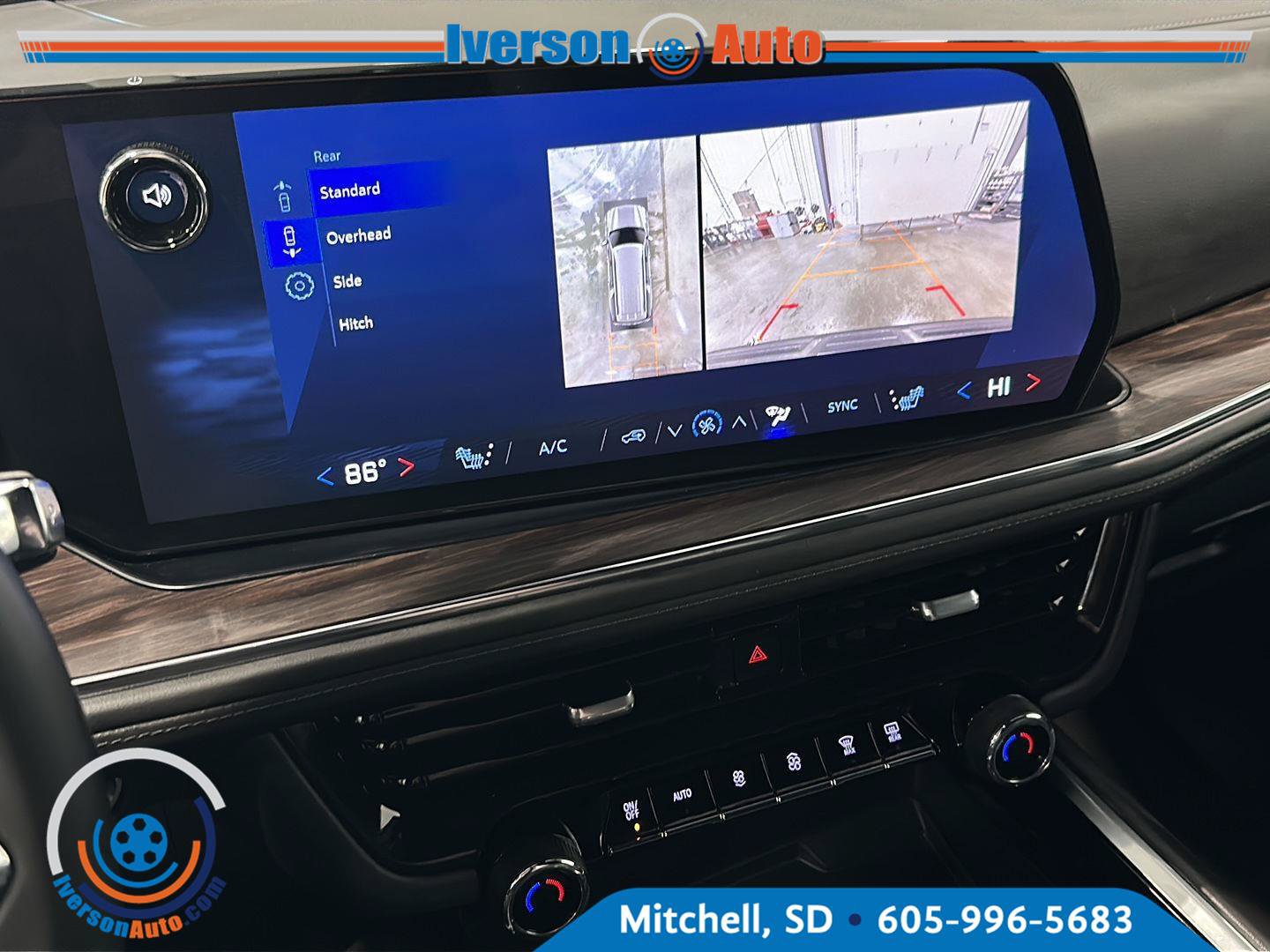 Used 2025 Chevrolet Suburban LT AWD/4WD image 20