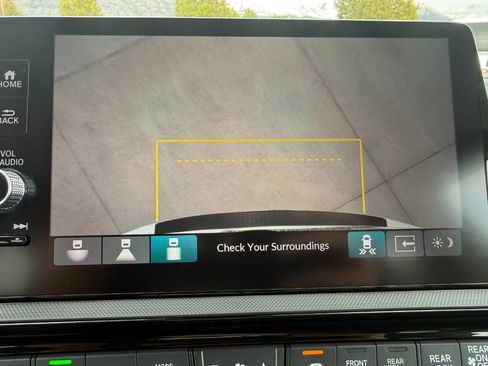 Used 2026 Honda Odyssey Elite image 45