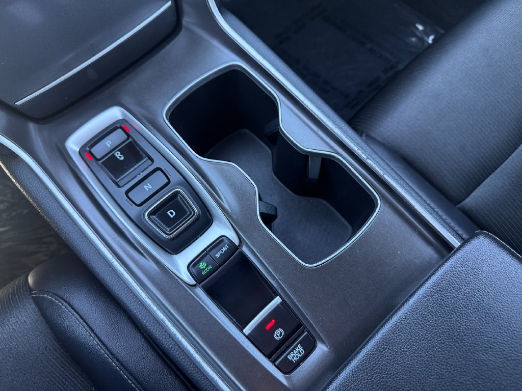 Used 2021 Honda Accord Sport image 17