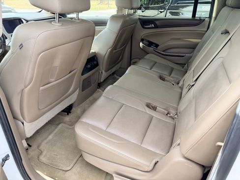 Used 2016 GMC Yukon XL SLT image 17