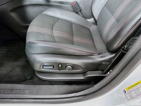 Used 2024 Chevrolet Equinox RS FWD image 9