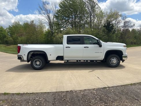 New 2026 Chevrolet Silverado 3500 W/T AWD/4WD image 10