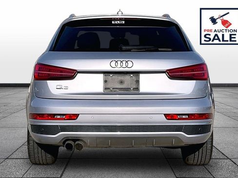 Used 2018 Audi Q3 2.0T Premium FWD image 4