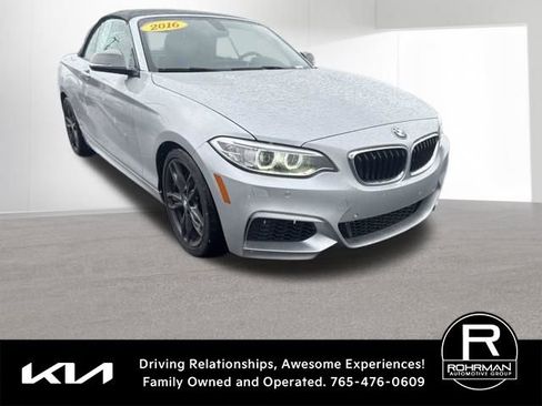 Used 2016 BMW M235i Convertible RWD image 3