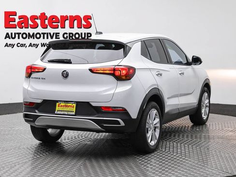 Used 2023 Buick Encore GX Preferred w/ Cold Weather Comfort Package FWD image 5