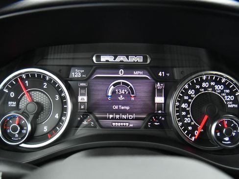 Used 2022 RAM 1500 Big Horn image 34