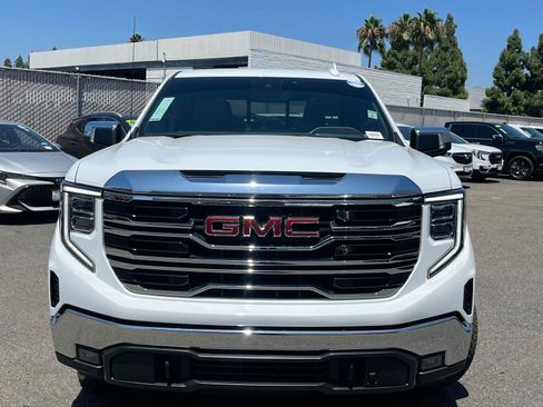 Used 2023 GMC Sierra 1500 SLT w/ SLT Convenience Package AWD/4WD image 34