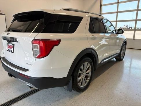 Used 2022 Ford Explorer Limited w/ Class IV Trailer Tow Package AWD/4WD image 9