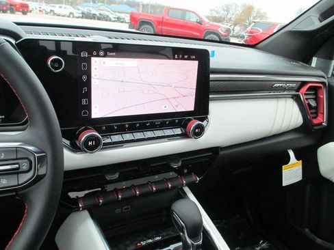 New 2026 GMC Canyon AT4X image 18