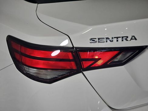 Certified 2025 Nissan Sentra S FWD image 29