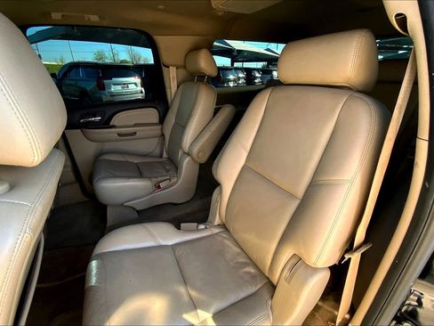 Used 2010 GMC Yukon XL Denali image 19