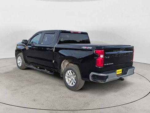 Used 2022 Chevrolet Silverado 1500 LT AWD/4WD image 7