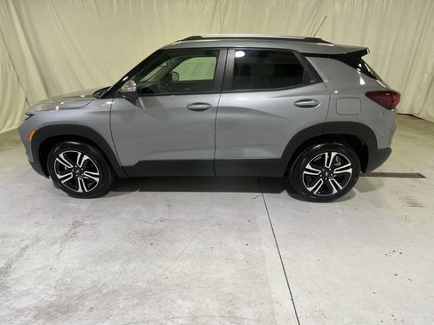 Certified 2025 Chevrolet TrailBlazer LT w/ Convenience Package FWD image 7