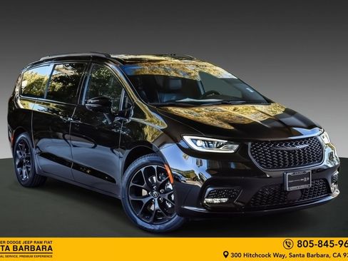 New 2026 Chrysler Pacifica Limited w/ S Appearance Package FWD image 1