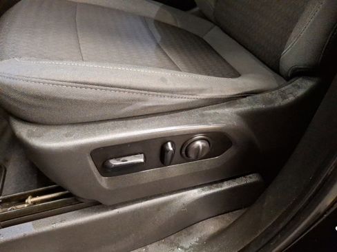 Used 2021 Chevrolet Silverado 2500 LT w/ Convenience Package image 14