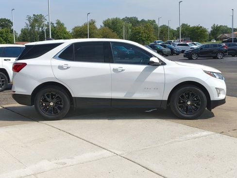 Used 2019 Chevrolet Equinox LT FWD image 4