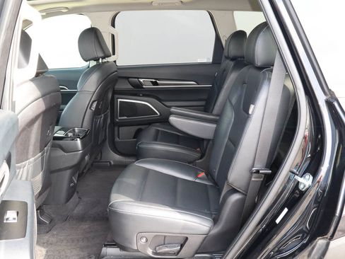 Used 2025 Kia Telluride S AWD/4WD image 9