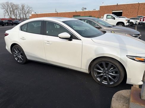 Used 2025 MAZDA MAZDA3 s image 5