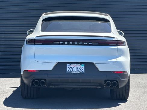 Certified 2026 Porsche Cayenne Coupe AWD/4WD image 8