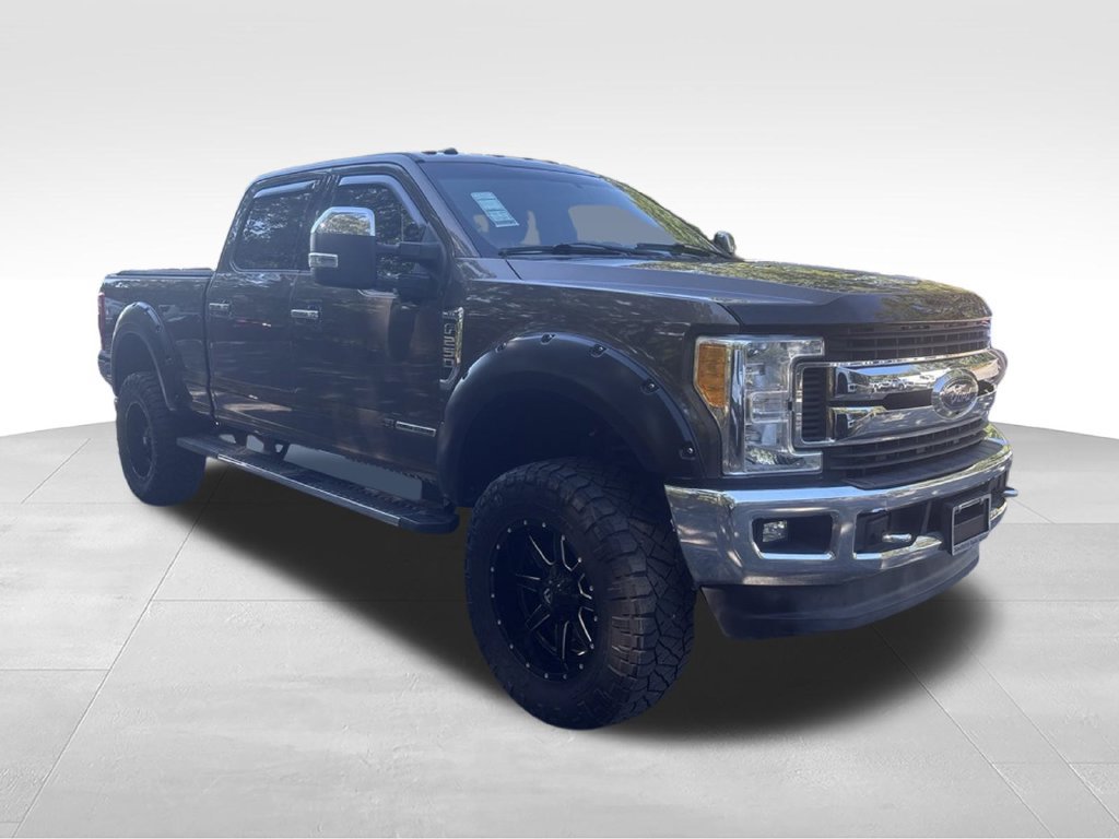 Used 2017 Ford F250 XLT w/ XLT Premium Package AWD/4WD image 6