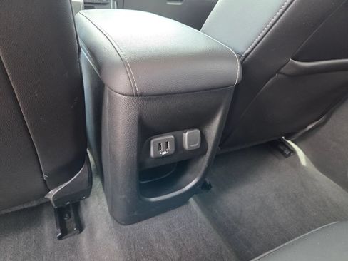 Certified 2021 Chevrolet Colorado ZR2 w/ ZR2 Midnight Special Edition AWD/4WD image 8