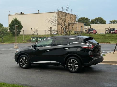 Used 2018 Nissan Murano SV image 10
