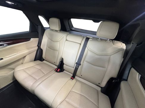Used 2017 Cadillac XT5 Premium Luxury FWD image 15