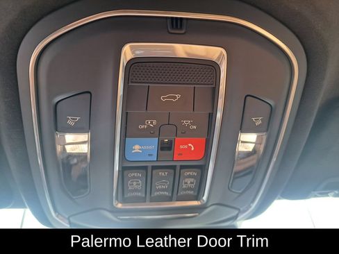 Certified 2025 Jeep Grand Cherokee L Summit AWD/4WD image 23