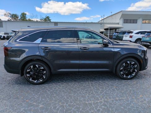 New 2026 Kia Sorento EX w/ EX Premium Package FWD image 8