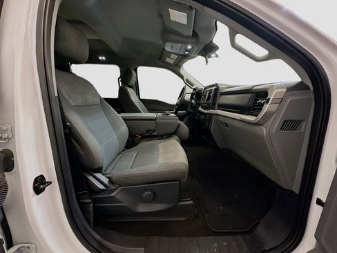 Used 2021 Ford F150 XLT AWD/4WD image 31
