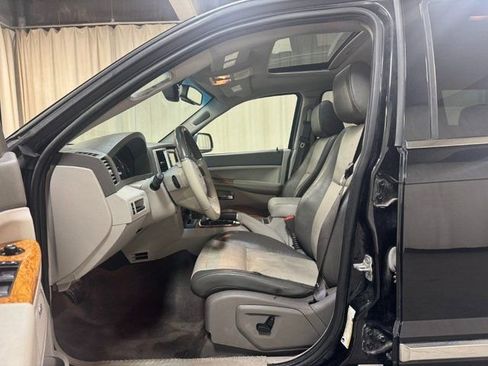 Used 2008 Jeep Grand Cherokee Limited w/ Trailer Tow Group IV image 15