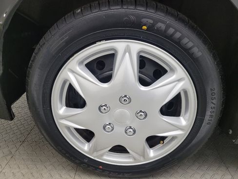Used 2024 Toyota Corolla LE FWD image 31