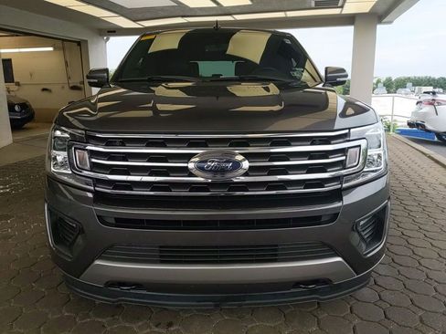 Used 2020 Ford Expedition XLT w/ Equipment Group 202A AWD/4WD image 2