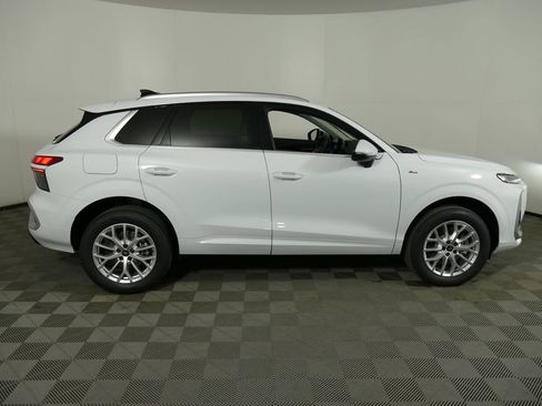 New 2026 Audi Q3 quattro 2.0T AWD/4WD image 29