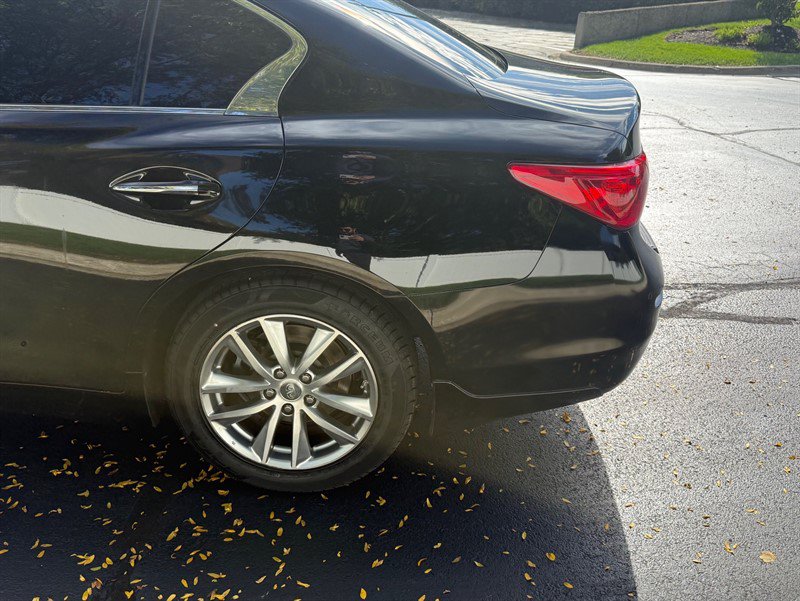 Used 2014 INFINITI Q50 Premium w/ Deluxe Touring Package AWD/4WD image 29