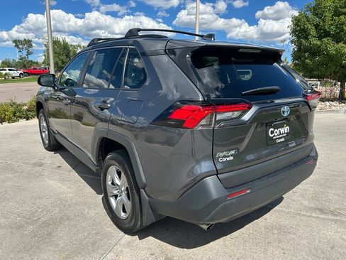 Used 2024 Toyota RAV4 LE AWD/4WD image 5