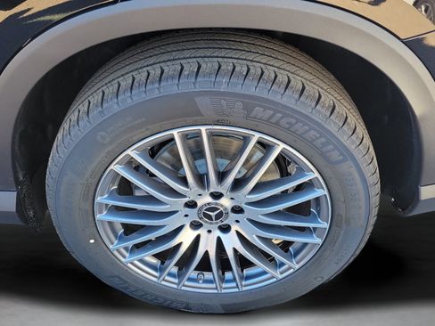 Certified 2026 Mercedes-Benz GLC 300 image 35