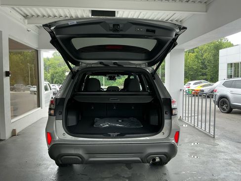 Certified 2025 Subaru Forester Premium image 14