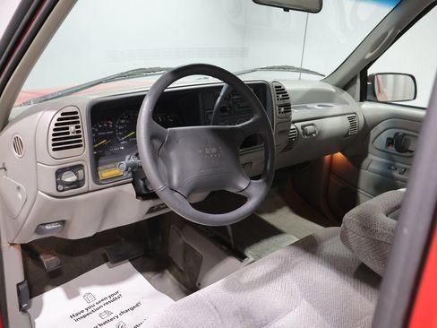 Used 1996 GMC Sierra 1500 4x4 Extended Cab image 3