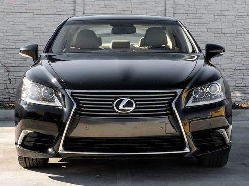 Used 2014 Lexus LS 460 image 7