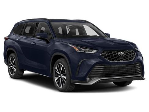 Used 2021 Toyota Highlander XSE AWD/4WD image 9