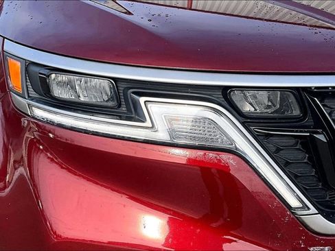 Used 2024 Kia Carnival LX image 25