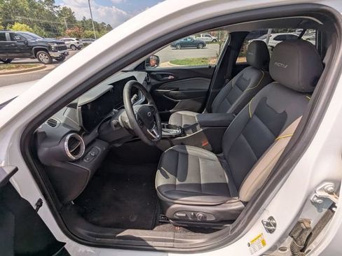 Used 2024 Chevrolet Trax ACTIV w/ Driver Confidence Package FWD image 9