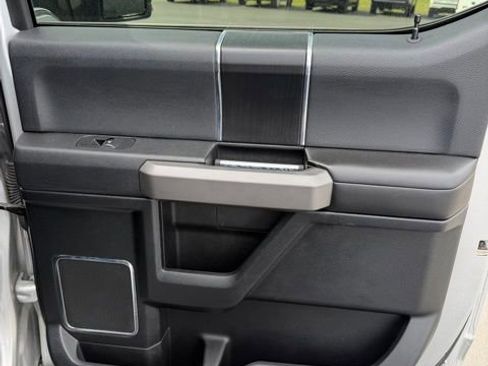 Used 2019 Ford F150 Platinum w/ Equipment Group 701A Luxury AWD/4WD image 12