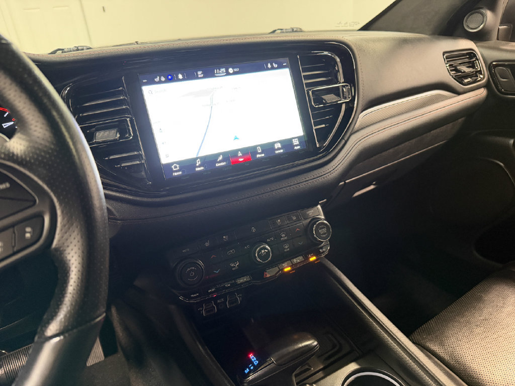 Used 2022 Dodge Durango R/T w/ Tow 'N Go Package AWD/4WD image 81