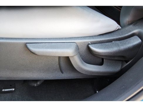 Used 2023 Nissan Kicks SR w/ SR Premium Package FWD image 28