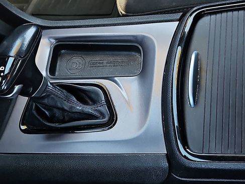 Used 2021 Dodge Charger SXT w/ Blacktop Package image 21