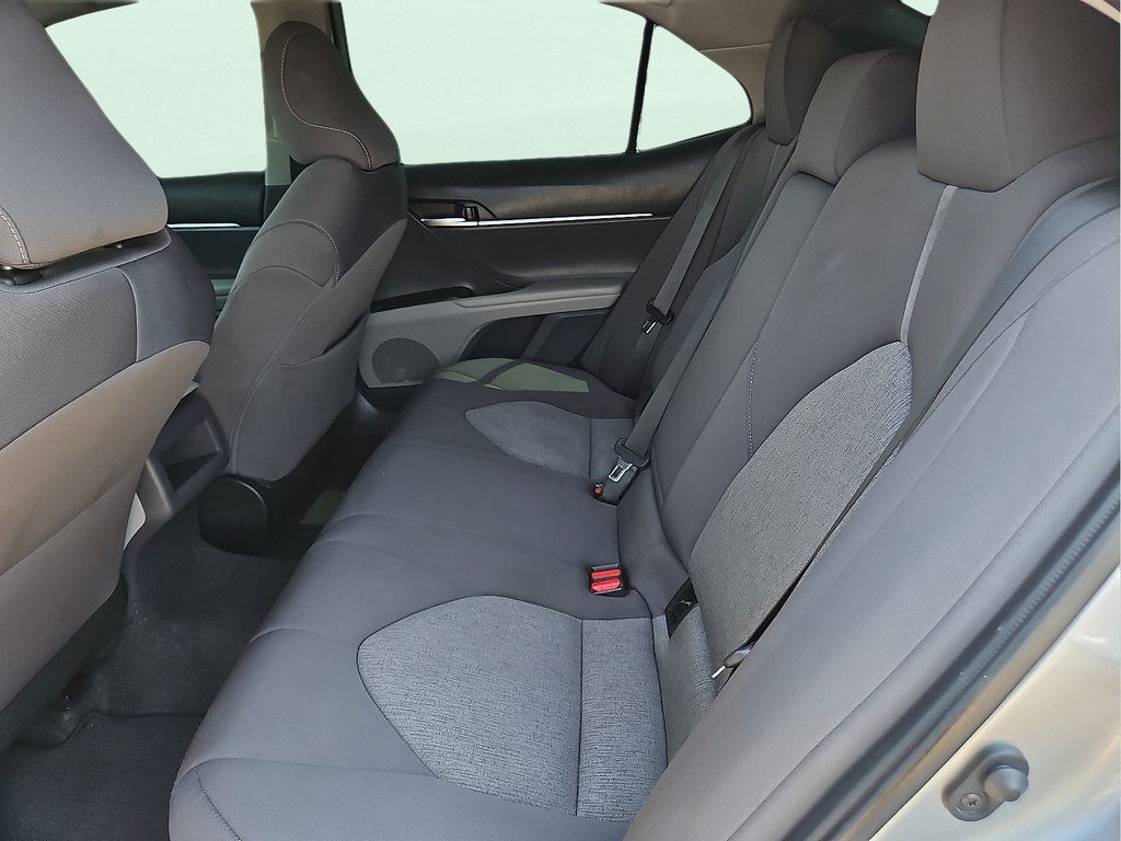 Used 2023 Toyota Camry LE FWD image 10
