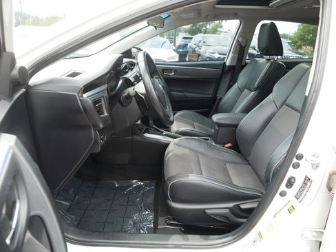 Used 2015 Toyota Corolla S FWD image 12